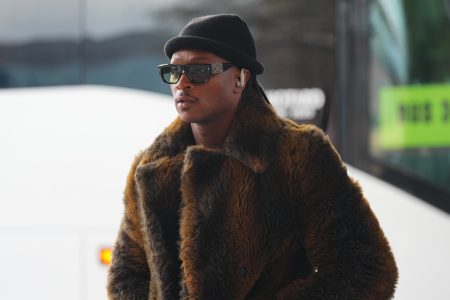 Chiefs’ DeAndre Hopkins Pays Tribute to Late Father With Unique Tunnel Fit kansas city chiefs deandre hopkins