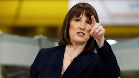 Reeves calls in bank chiefs for growth talks skynews chancellor rachel reeves 6813832
