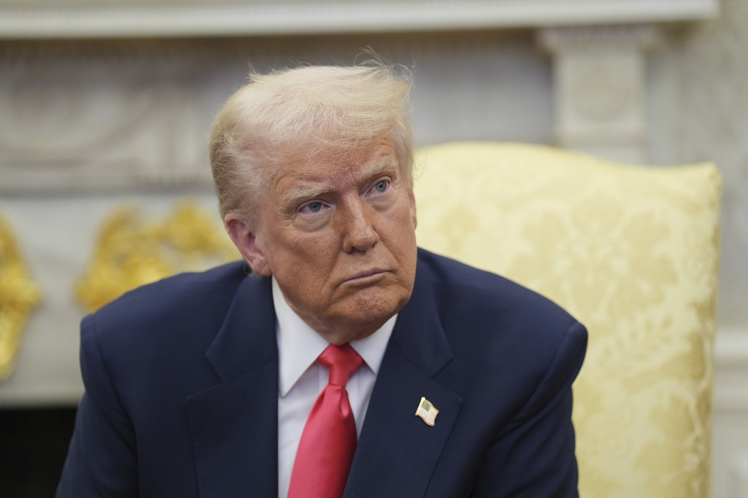 Donald Trump Admits He Uses Autopen: 'Unimportant Papers' 1 1742287788 donald trump