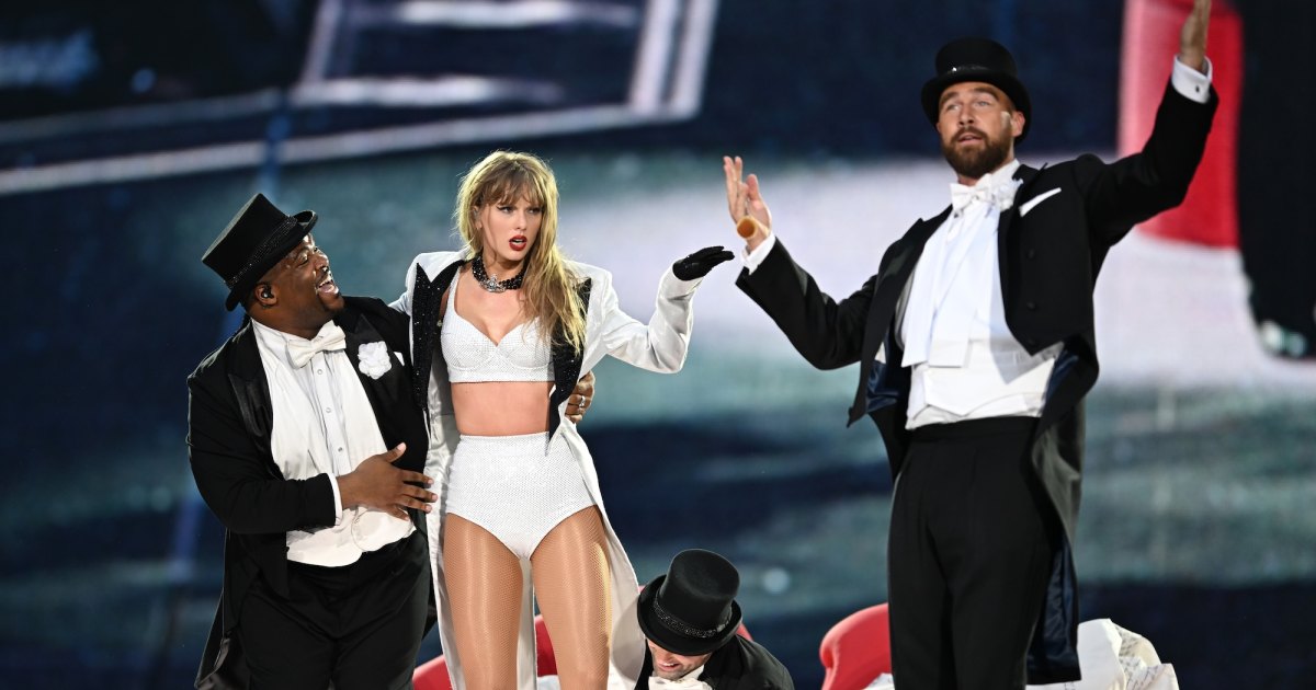 Taylor Swift and Travis Kelce Win ‘Favorite Surprise Guest’ at the 2025 iHeartRadio Music Awards 1 GettyImages 2158904096 1