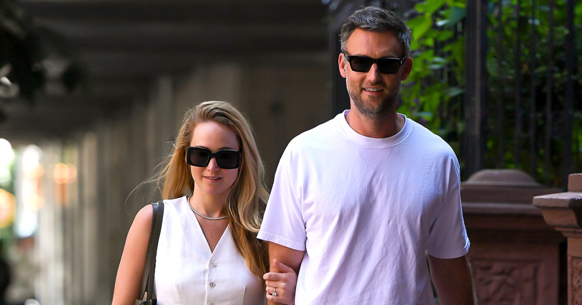 Jennifer Lawrence Spotted With Husband Cooke Maroney Amid Rumors She Gave Birth to 2nd Baby 1 Jennifer Lawrence Gives Birth to Her 2nd Baby With Husband Cooke Maroney