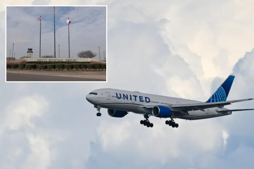 5 passengers on United Airlines flight injured after plane hits severe turbulence, diverts to Texas airport 1 newspress collage 7o2nw6nqy 1740986497988