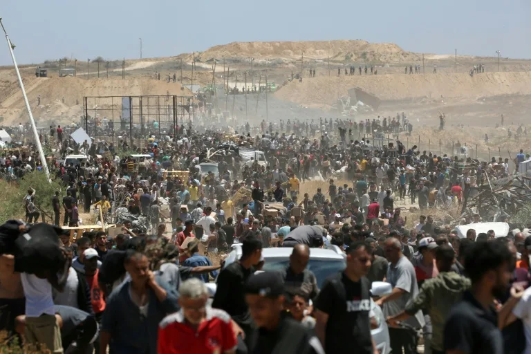 Israeli Fire Kills 10 Near US Aid Site in Gaza Amid Talks 1 Israeli Fire Kills 10 Near US Aid Site in Gaza Amid Talks